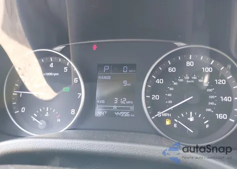 2017 Hyundai Elantra Se from USA, damaged, VIN 5NPD84LF4HH083142